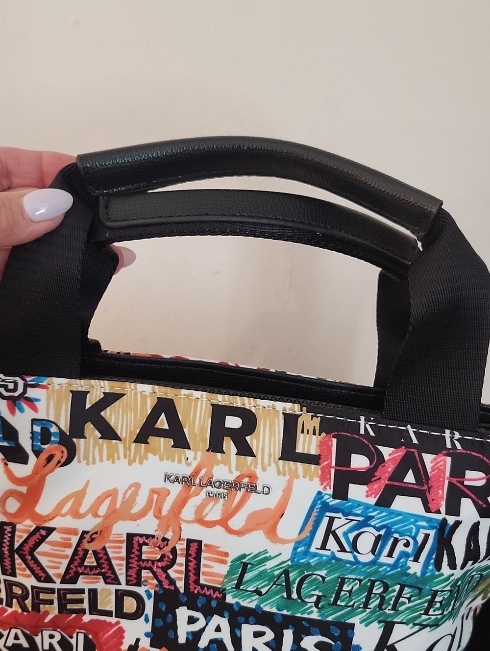 Karl Lagerfeld Paris Amour Crossbody w/Free Michael Kors Card Holder/Wallet - Picture 6 of 16